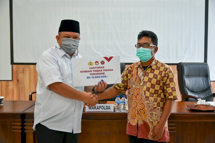 Sinergitas BNPT, LPSK dan Polri Beri Santunan Korban Aksi Terorisme Poso