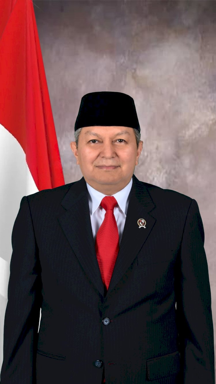 Komjen Pol. Prof. Dr. H. Mohammed Rycko Amelza Dahniel, M.Si.