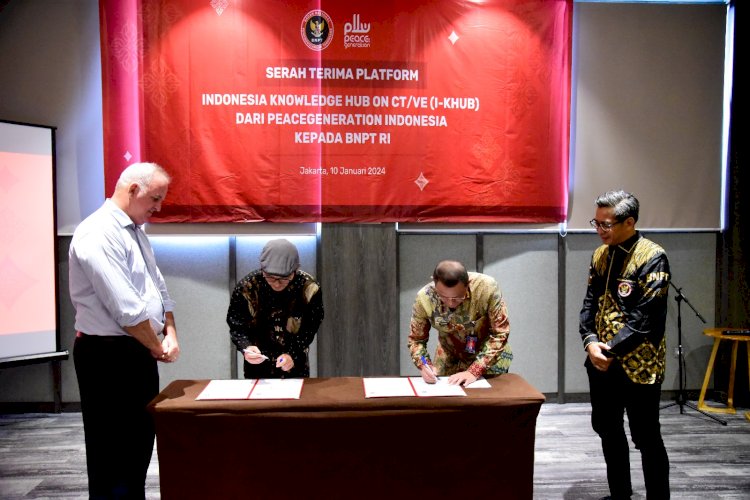 BNPT RI Terima Server Platform  I-KHub dari PeaceGeneration Indonesia