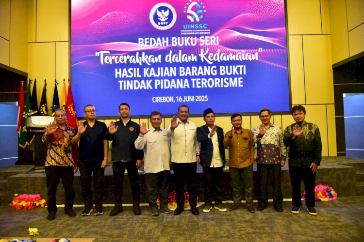 BNPT Berkolaborasi Dengan UIN Siber Syekh Nurjati Cirebon Gelar Bedah Buku Tercerahkan dalam Kedamaian
